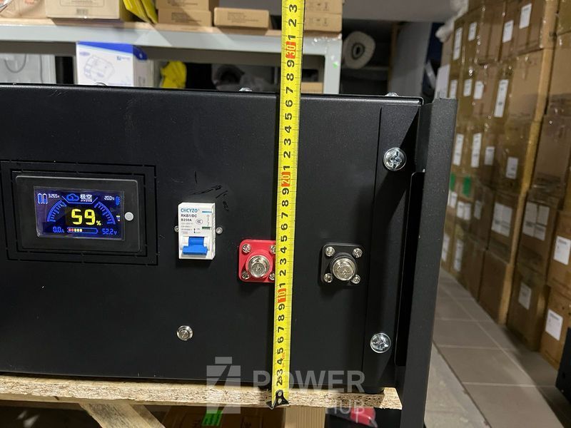 Аккумулятор в сборе на 14,3 кВт (14336 Wh) с 16 ячеек LiFePO4 280Ah Grade-A, дисплей 3,2 дюйма LCD и пара проходных клемм DC 200 А, автомат питания DC 250 А (сборка аккумуляторная на 14,3 кВт с обычной  BMS) 0012 фото