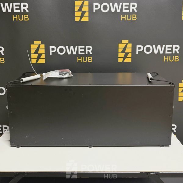 Прямокутний корпус акумулятора LiFePO4 24V 314Ah із мотузковими ручками для зручного перенесення &mdash; вигляд збоку